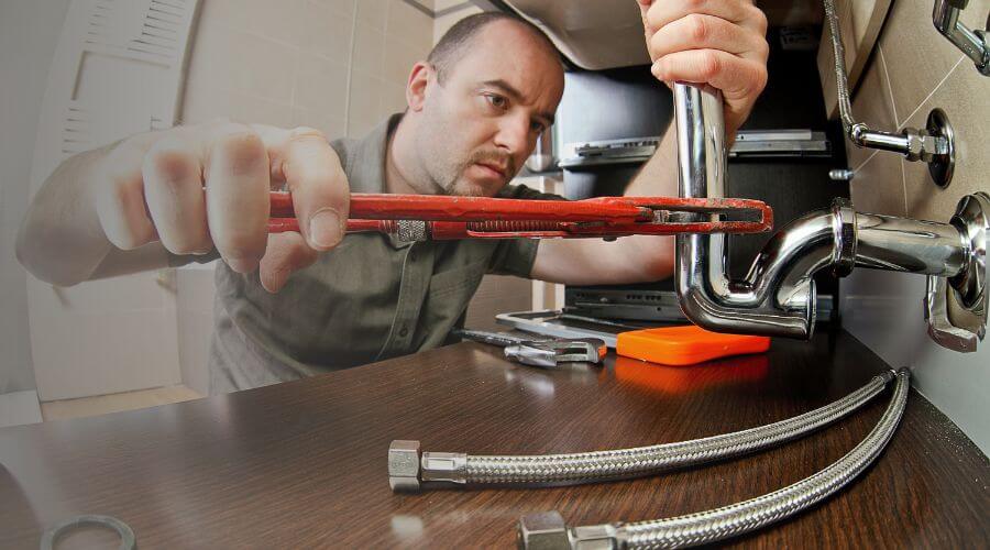 Local annual plumbing maintenance in Abingdon, IL